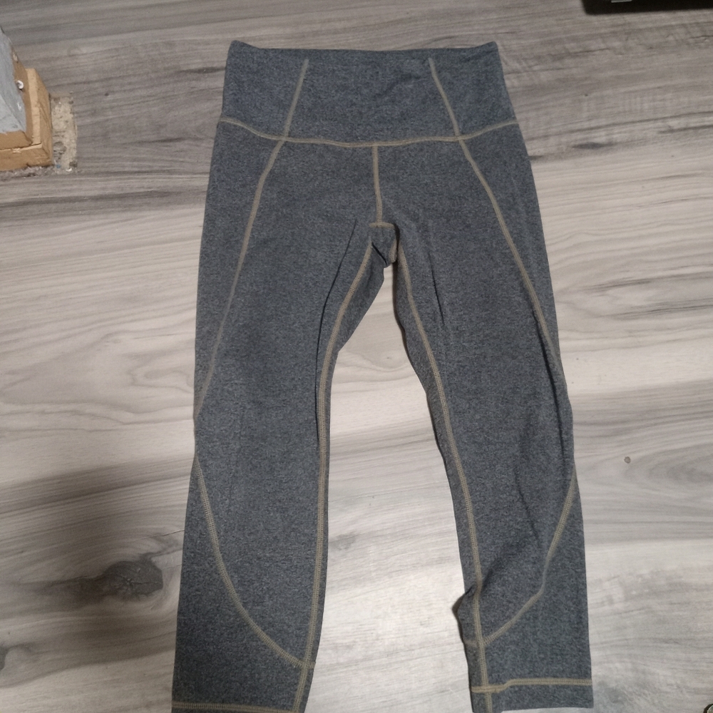 Athleta cropped leggings